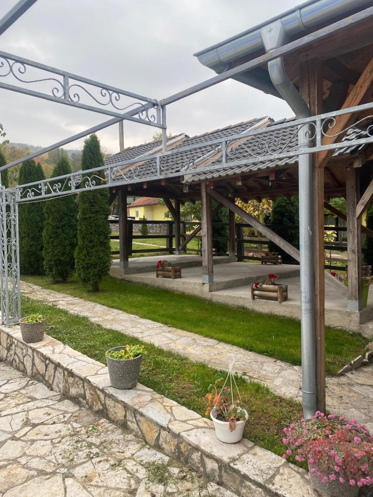 Forest Camp Despotovac Exterior foto